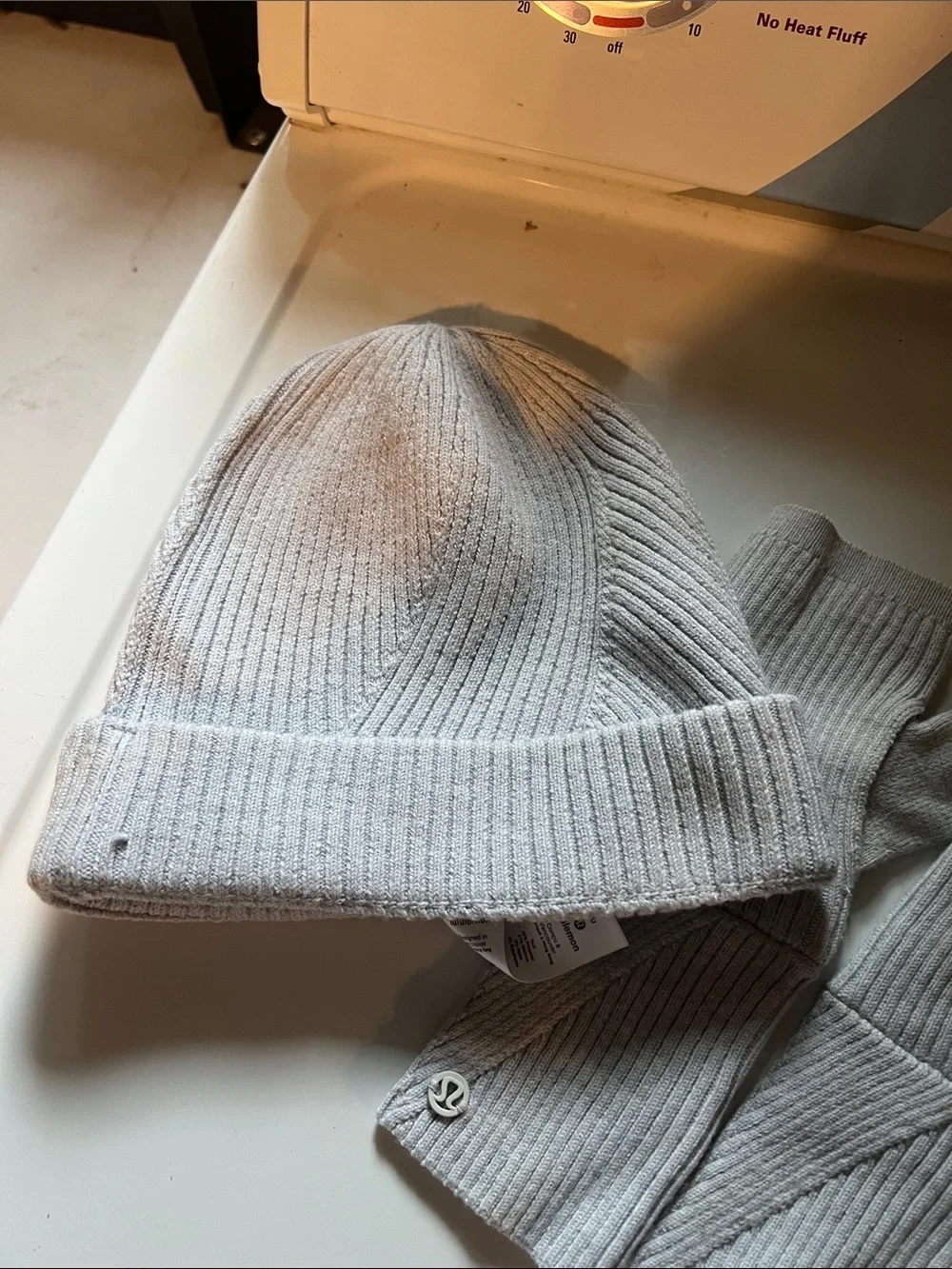 lululemon athletica Light Gray Ribbed Beanie and Mittens Set